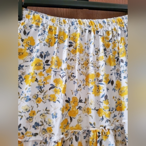 Ultra Flirt Yellow Floral Dress - Picture 3 of 11